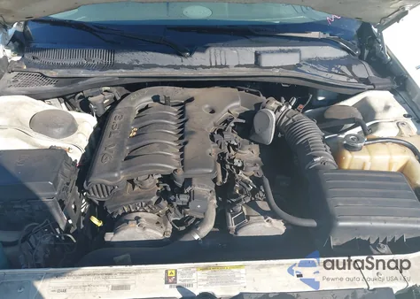 2010 Chrysler 300 Touring z USA, uszkodzony, nr VIN 2C3CA4CD5AH329357